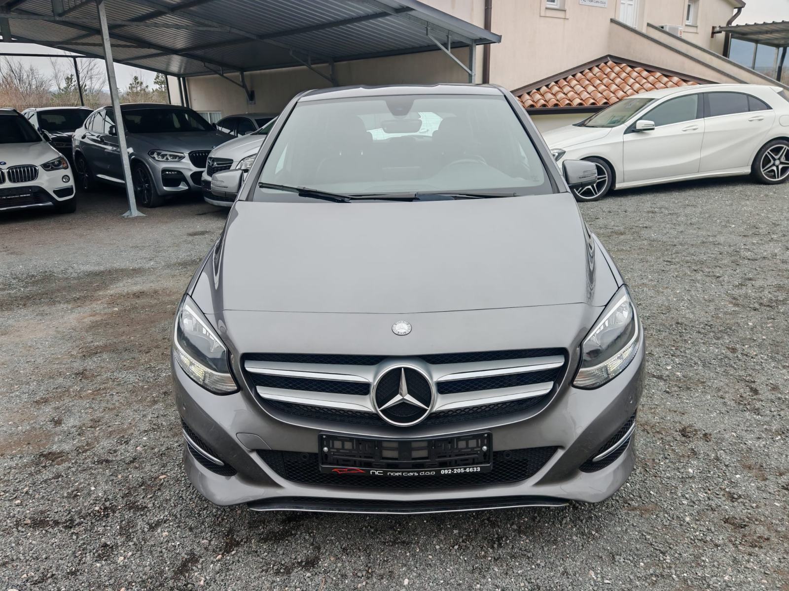 Mercedes-Benz B-klasa 180 d SPORT ** crno nebo, alu 17 ** TOP STANJE ❗, fotografija 7
