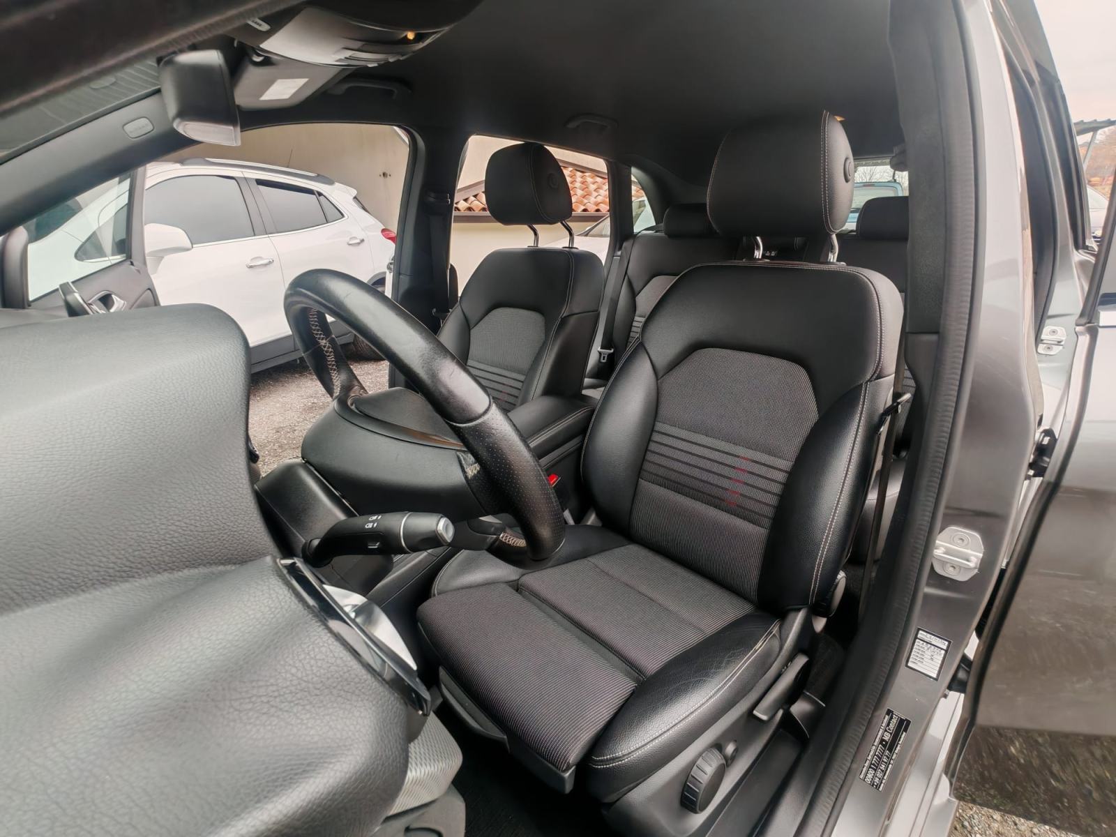 Mercedes-Benz B-klasa 180 d SPORT ** crno nebo, alu 17 ** TOP STANJE ❗, fotografija 14