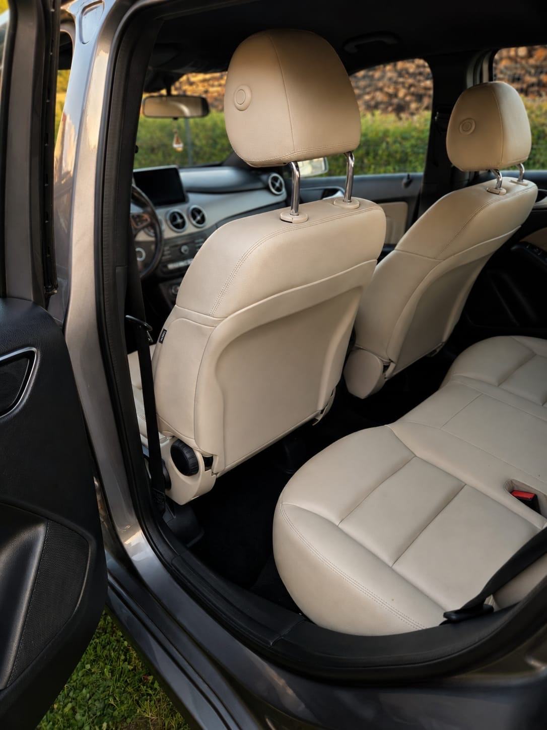 Mercedes-Benz B-klasa 180d, fotografija 7