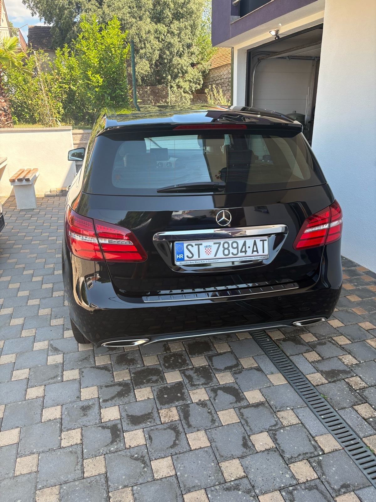 Mercedes-Benz B-klasa 180 d, fotografija 1