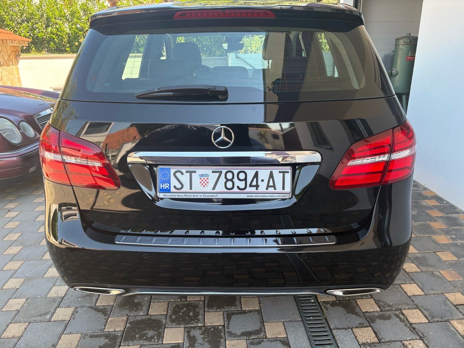 Mercedes-Benz B-klasa 180 d, fotografija 4