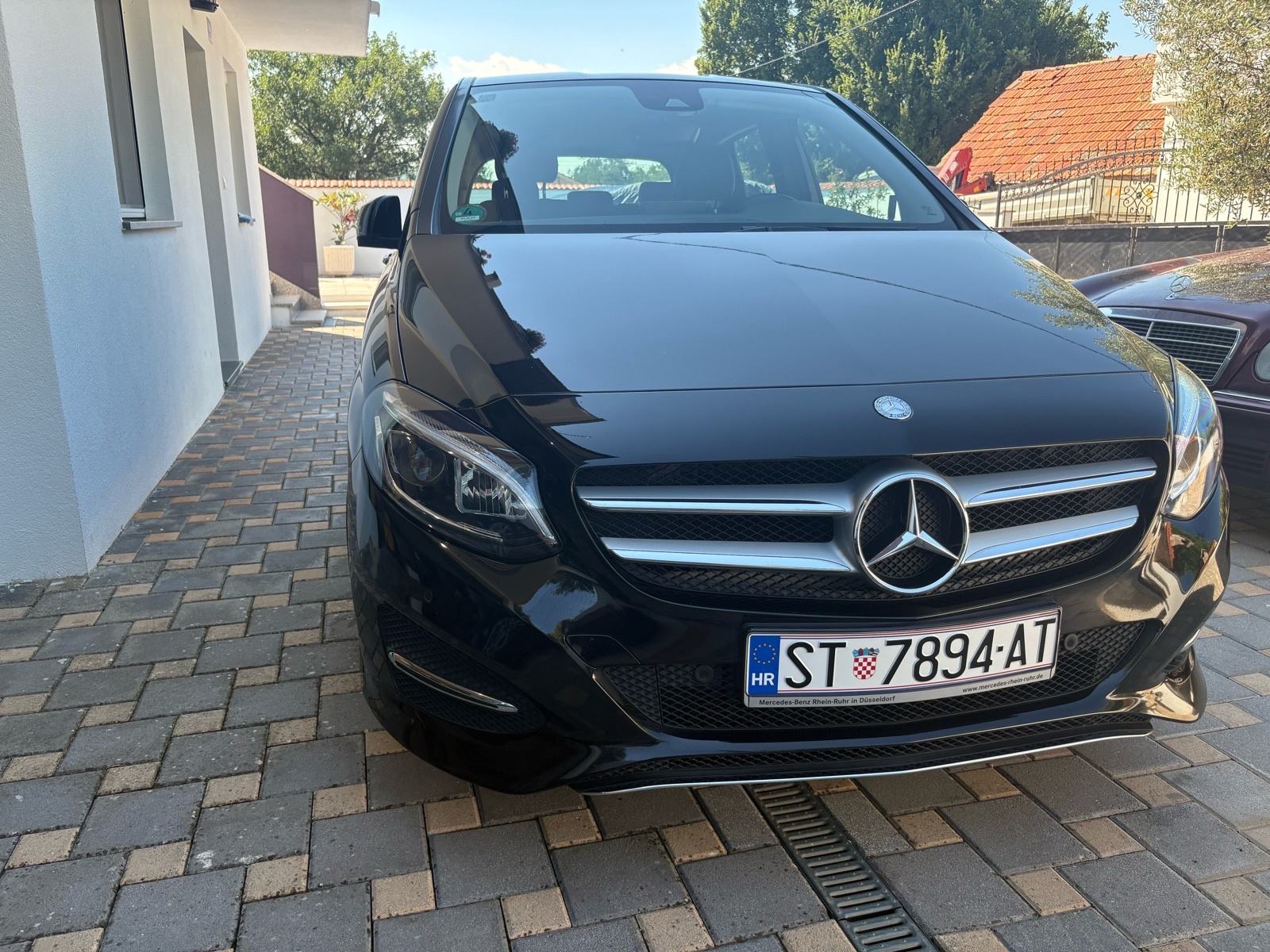 Mercedes-Benz B-klasa 180 d, fotografija 5