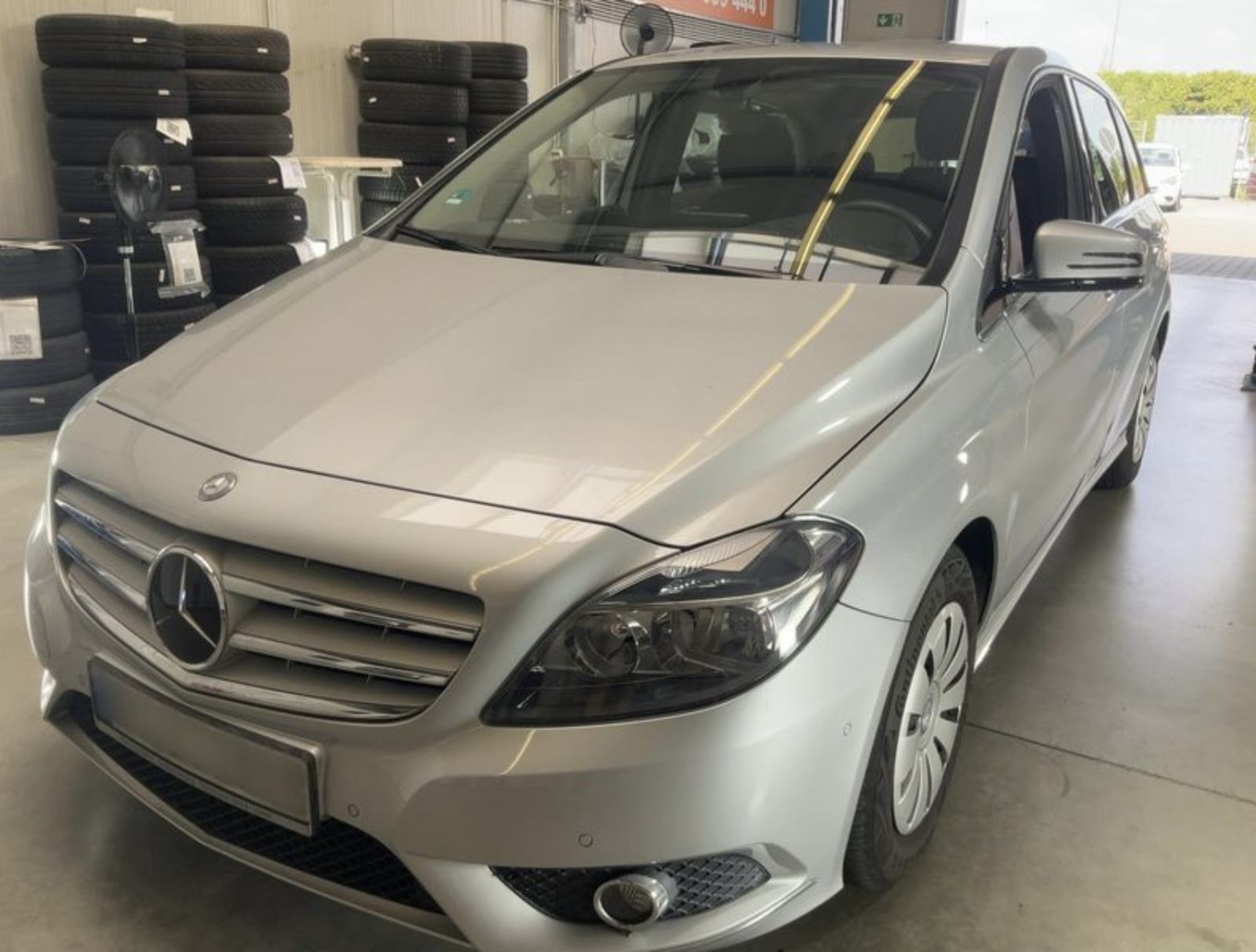 Mercedes-Benz B-klasa 180,god.09/2013.,145100KM,top stanje!!!, fotografija 1
