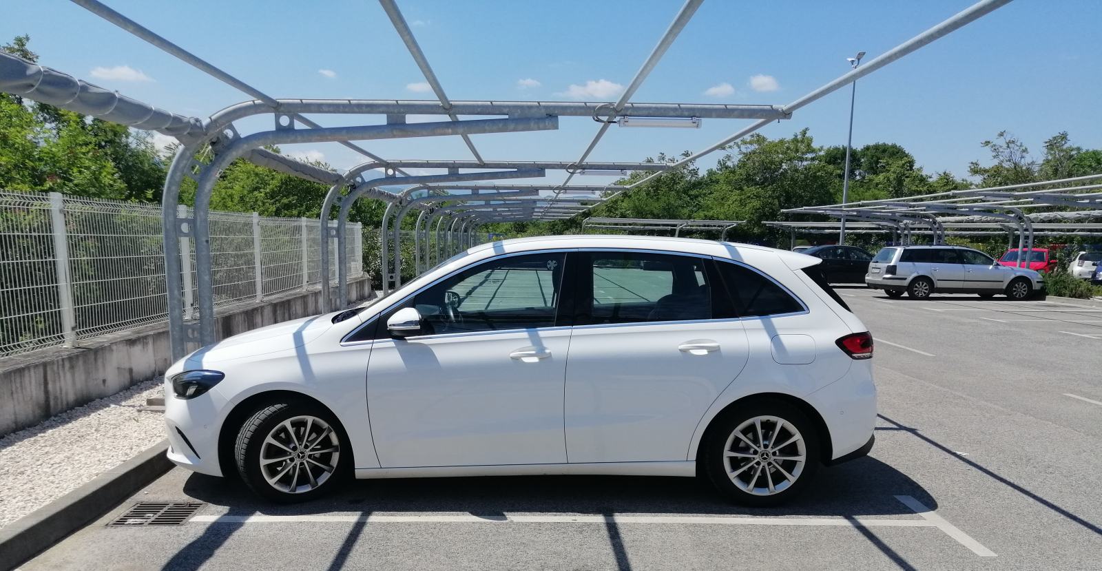 MERCEDES-BENZ B 180 *PROGRESSIVE*, pogled izvana - slika 3