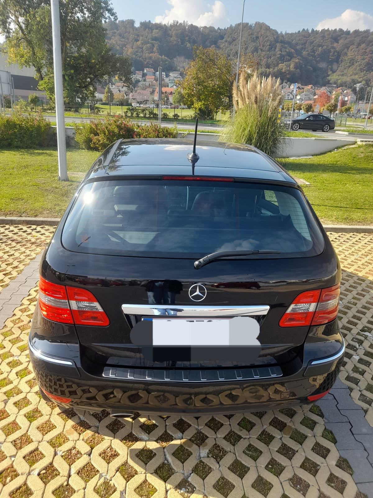 Mercedes-Benz B-klasa 180, fotografija 5