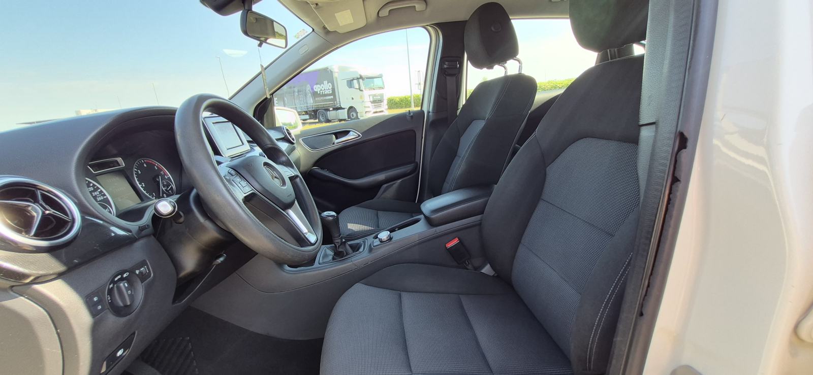 Mercedes-Benz B-klasa 180CDI, 6 BRZINA, KLIMA, NAVI, SENZ, REG 6/27..., fotografija 12