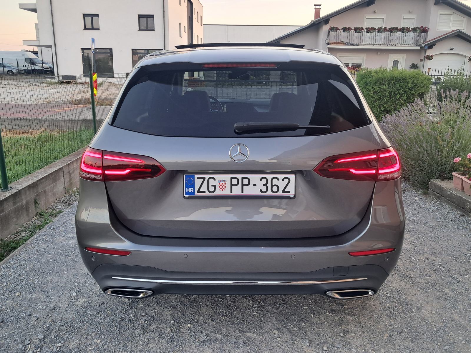 Mercedes-Benz B-klasa 200d*8G-DCT*PANORAMA*KAMERA*FULL LED*WIDESCREEN*, fotografija 5