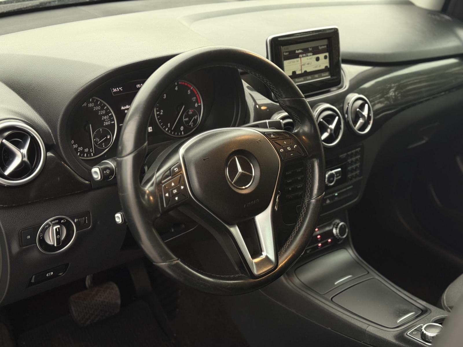 Mercedes-Benz B-klasa 200 CDI Automatik * URBAN *, fotografija 8