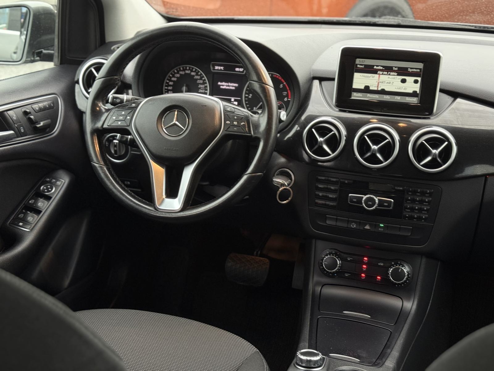 Mercedes-Benz B-klasa 200 CDI Automatik * URBAN *, fotografija 7