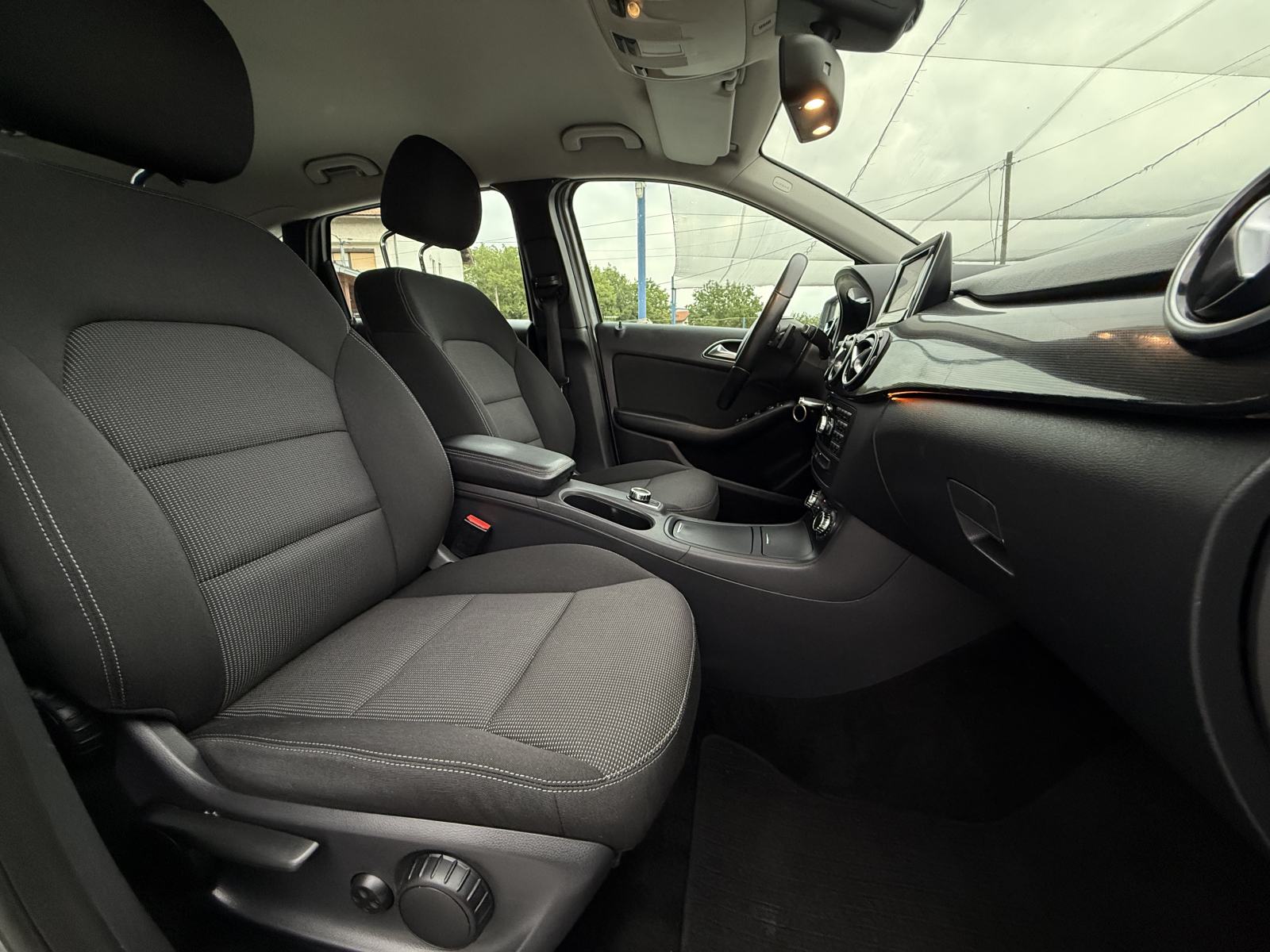 Mercedes-Benz B-klasa 200 CDI Automatik * URBAN *, fotografija 13
