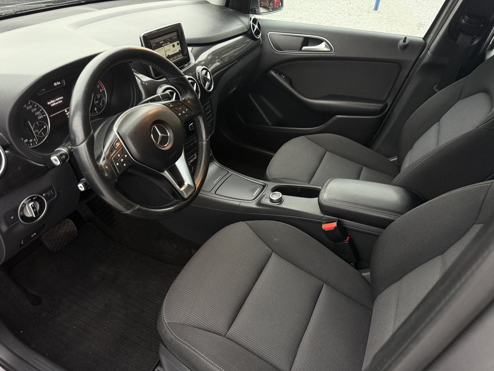 Mercedes-Benz B-klasa 200 CDI Automatik * URBAN *, fotografija 9