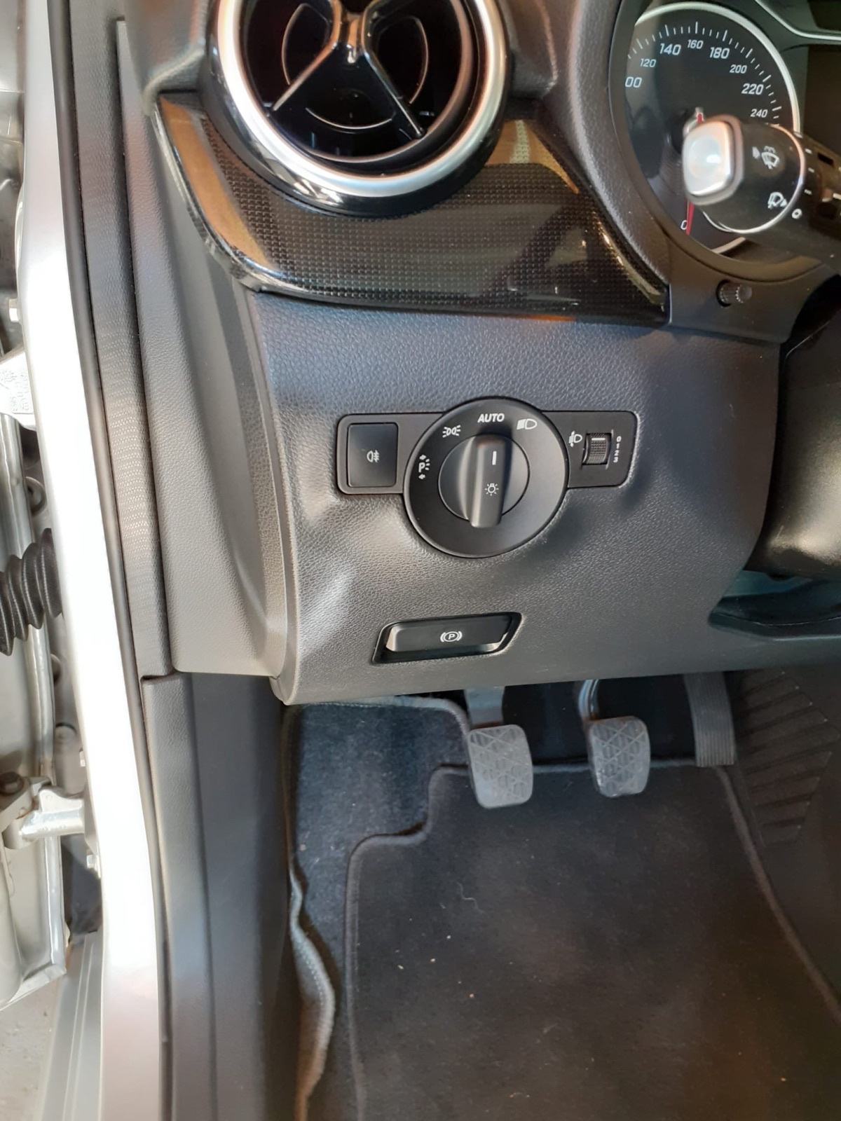 Mercedes-Benz B-klasa 200 CDI, fotografija 13