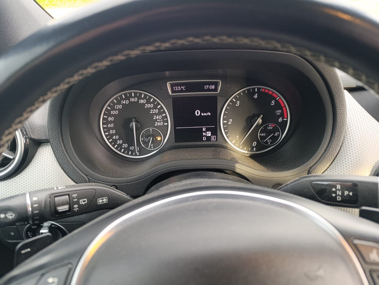 Mercedes-Benz B-klasa 200 CDI, fotografija 10
