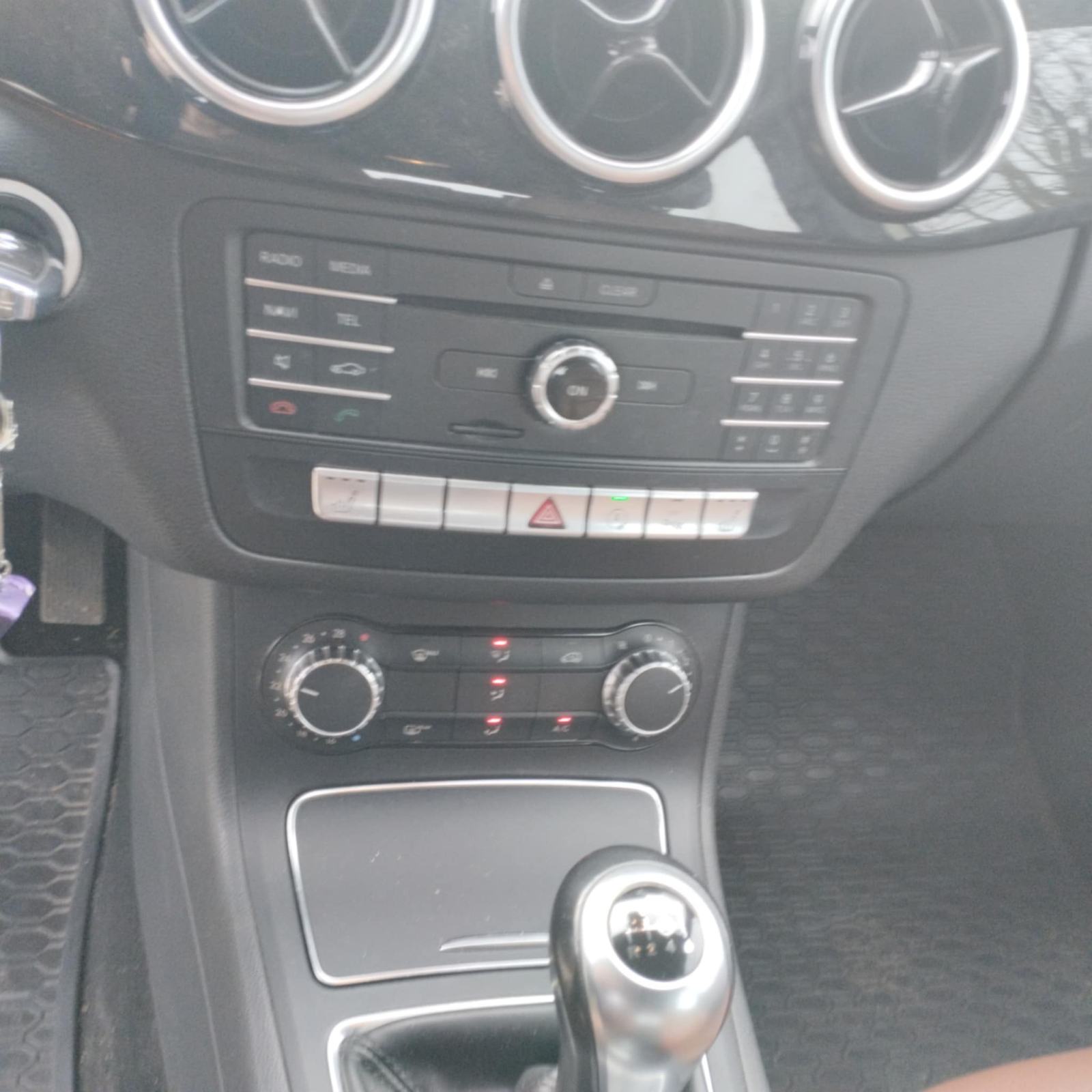 Mercedes-Benz B-klasa 200 CDI, fotografija 16