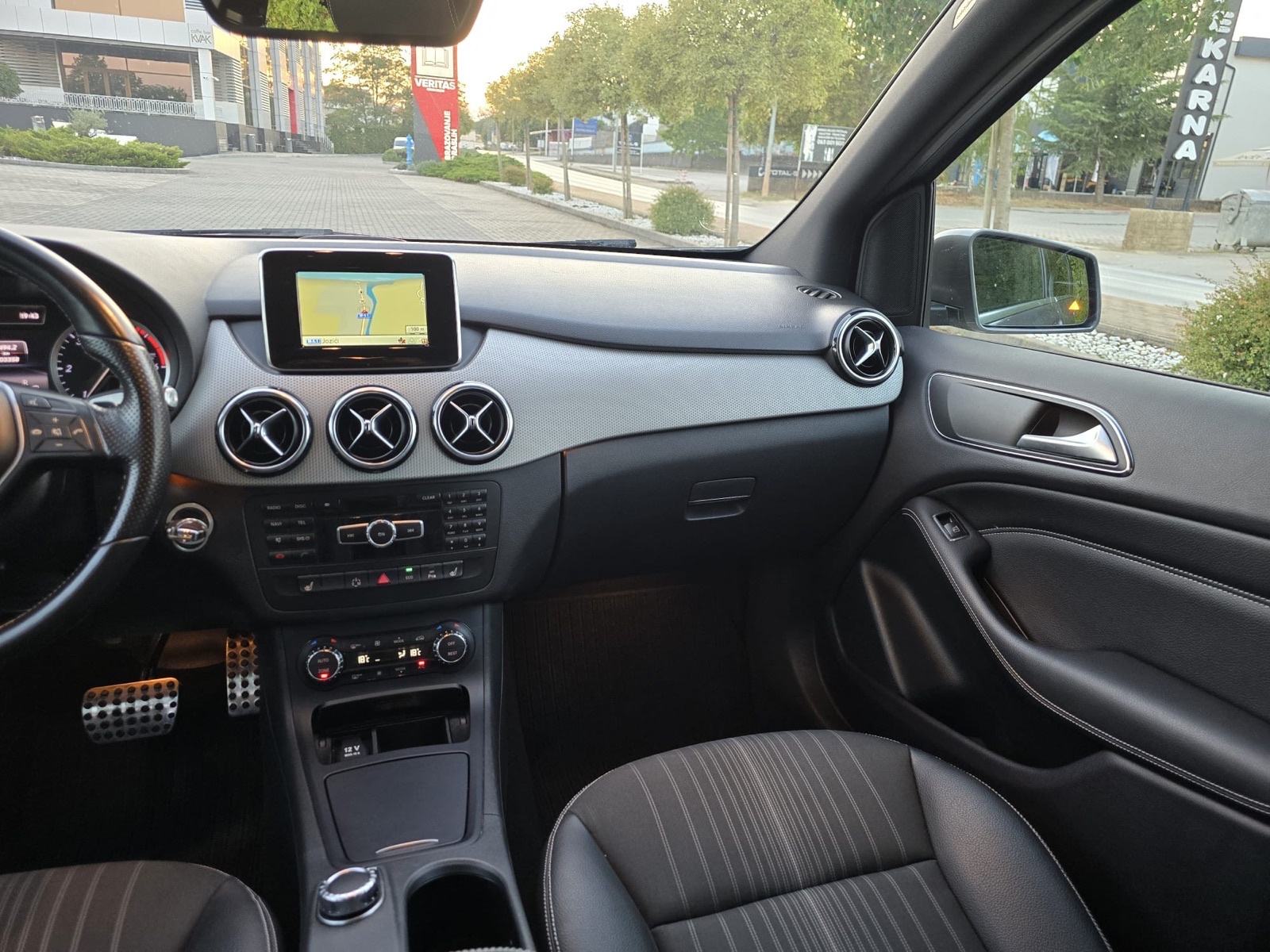 Mercedes-Benz B-klasa 200 CDI SPORT automatik, fotografija 15