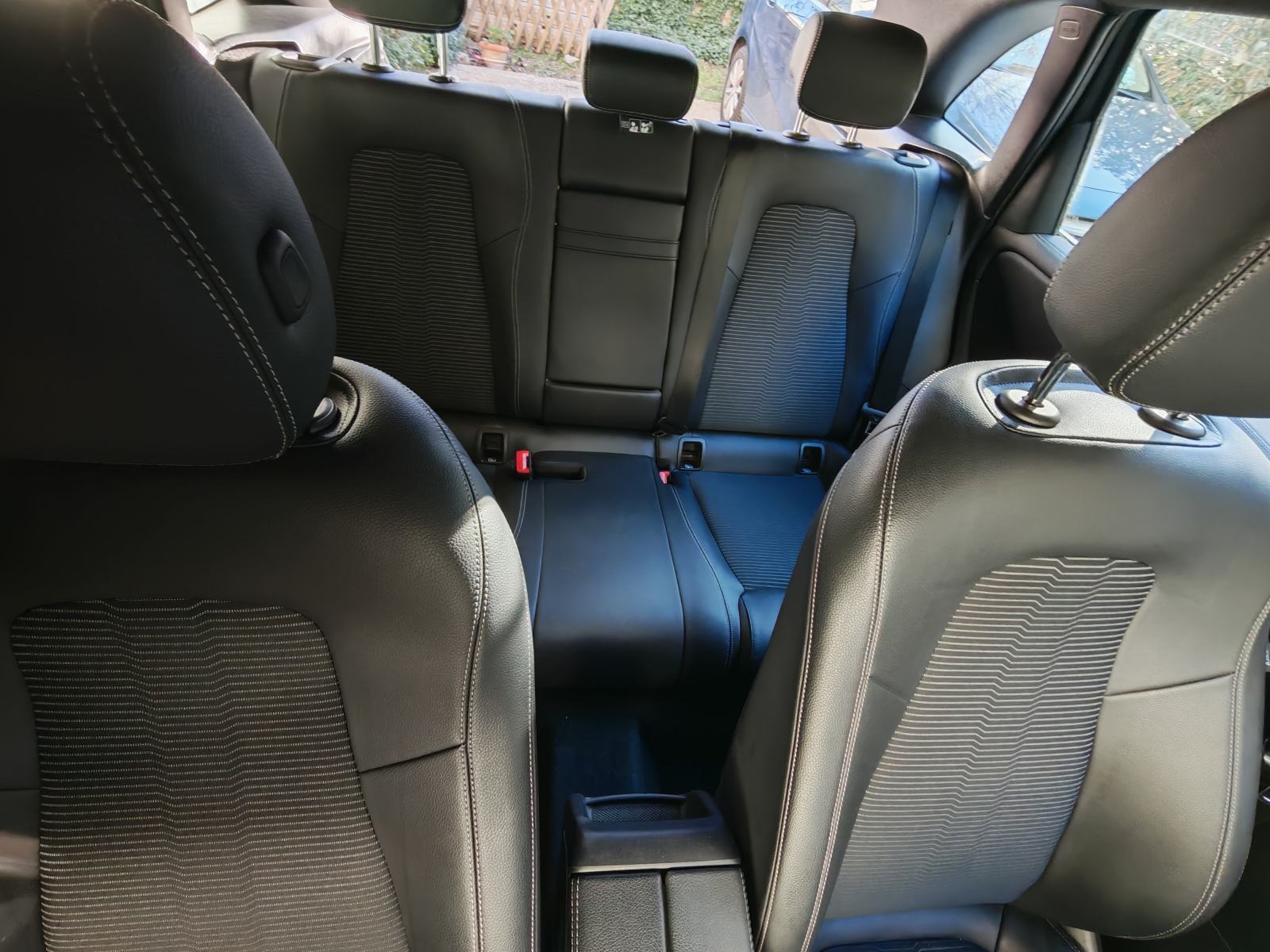 Mercedes-Benz B-klasa 200 d automatik, fotografija 15