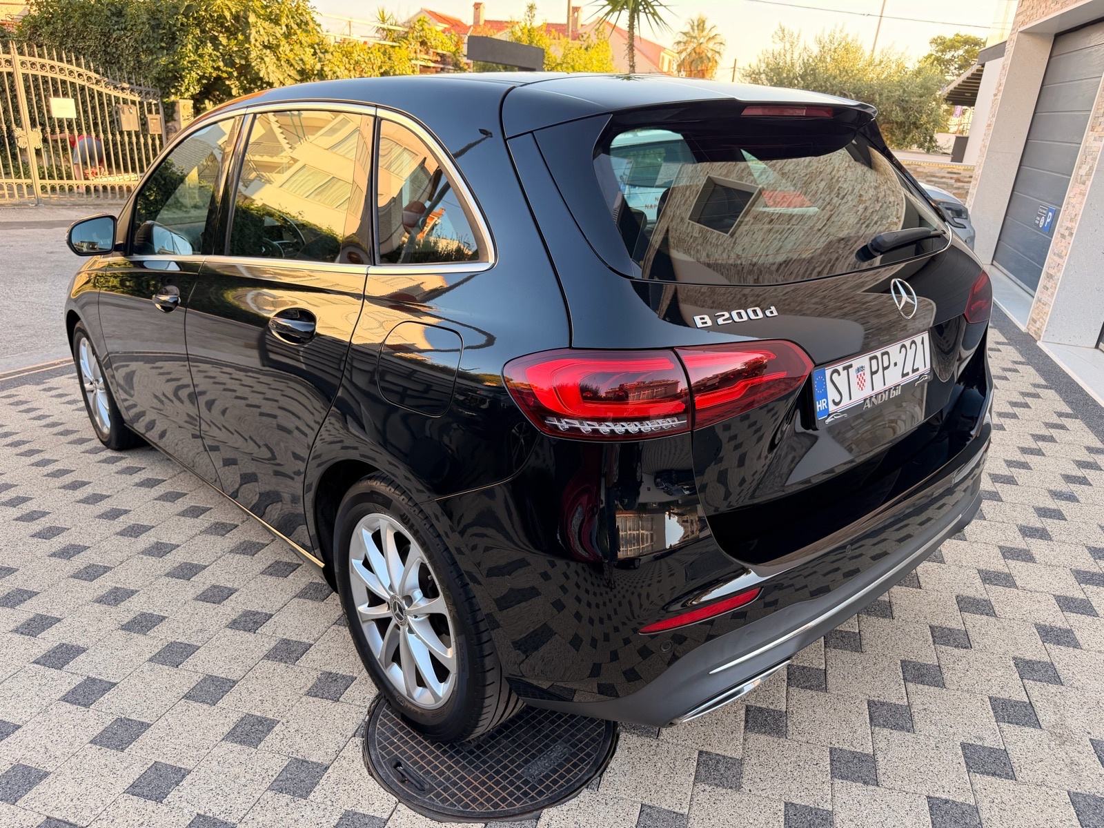 Mercedes-Benz B-klasa 200 d automatik, fotografija 5