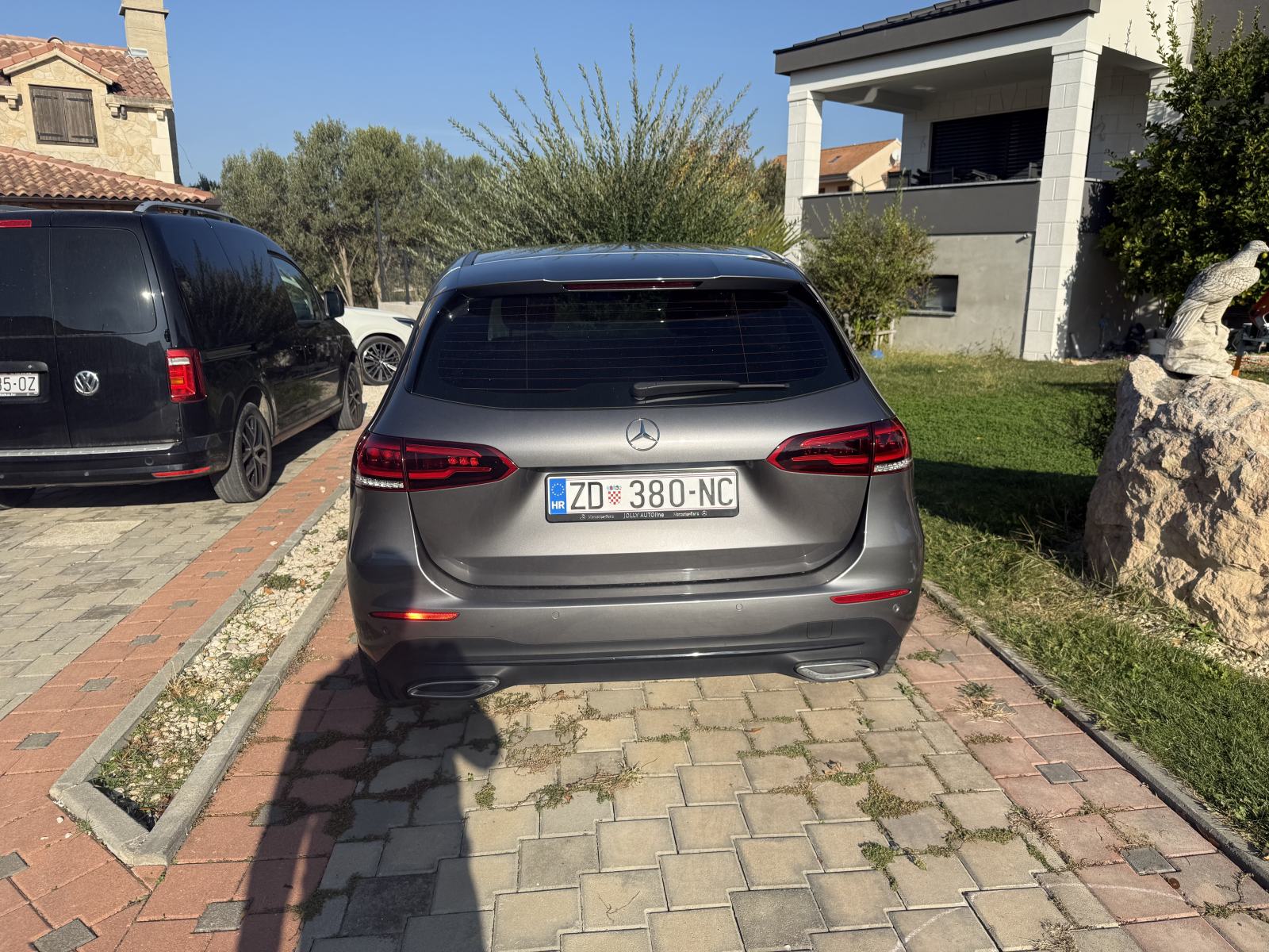 Mercedes-Benz B-klasa 200 d, fotografija 4