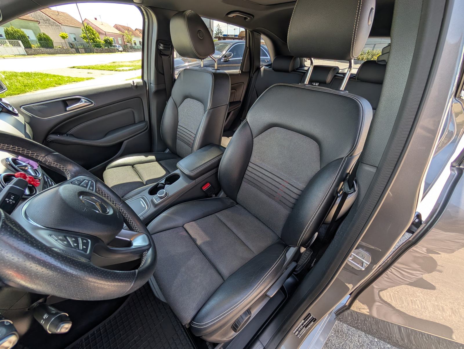 Mercedes-Benz B-klasa 200 d, fotografija 7