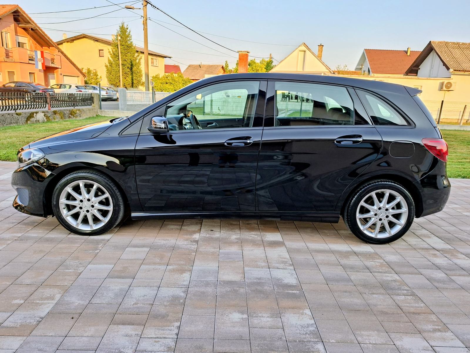 Mercedes-Benz B-klasa 200 **KLIMA** ODLICAN **KREDIT-KARTICE**, fotografija 8