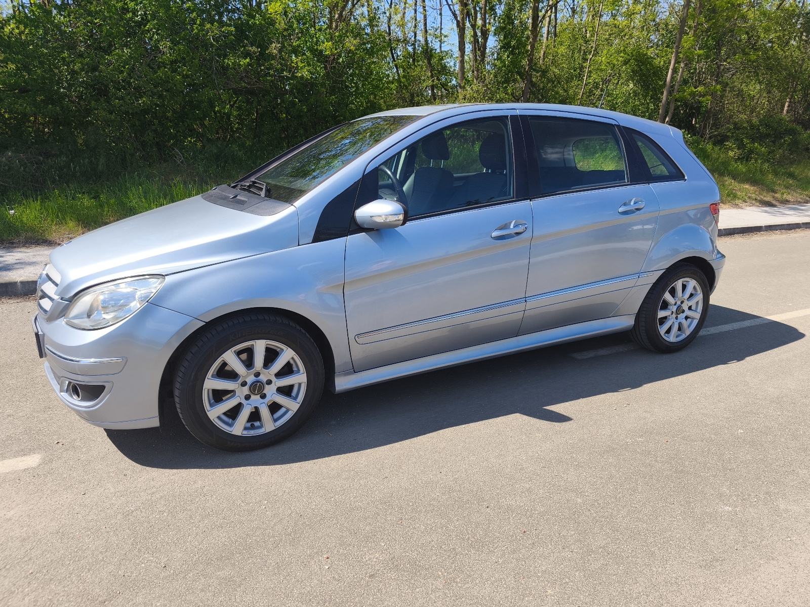 Mercedes-Benz B-klasa 200 Turbo moguća zamjena, pogled izvana - slika 1