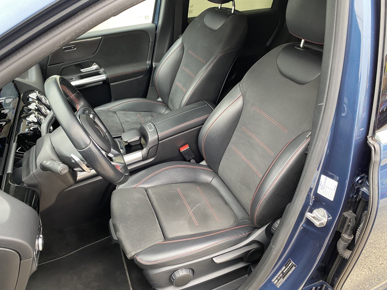 Mercedes-Benz B-klasa 200d AMG/AUTOMATIK//18”/LED, fotografija 13