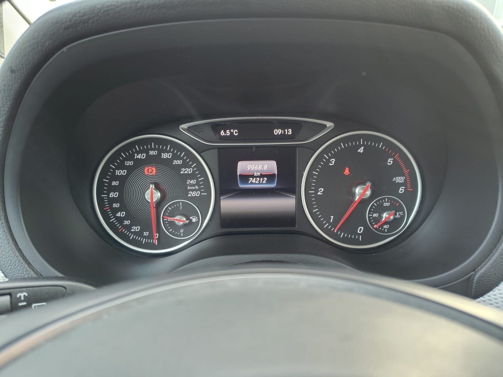 Mercedes-Benz B klasa 200d, fotografija 8