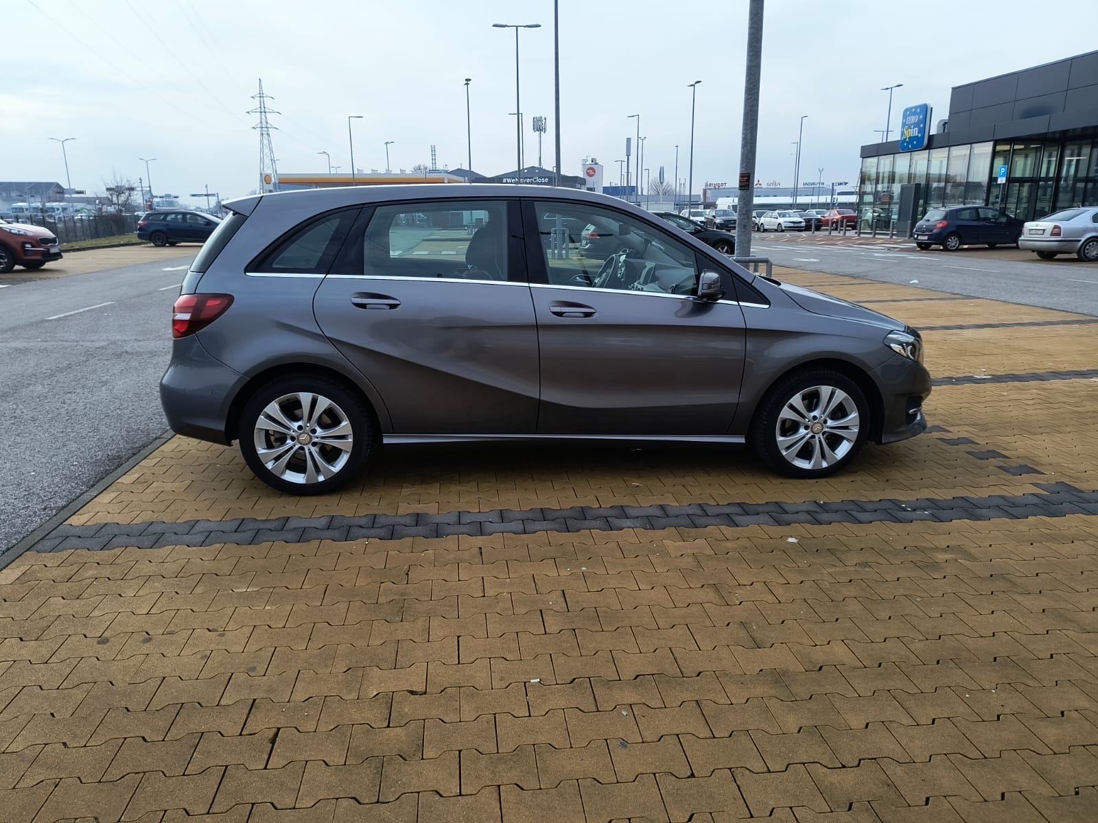 Mercedes-Benz B klasa 200d, fotografija 3