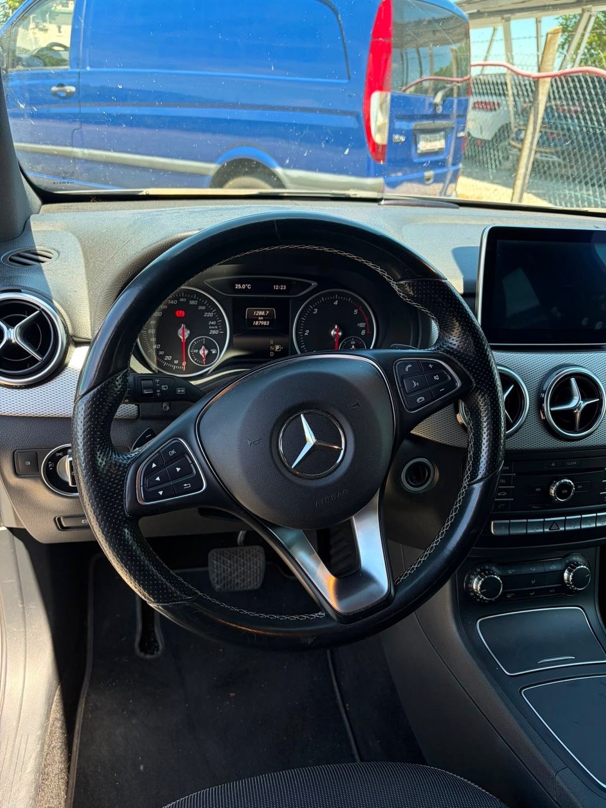 Mercedes-Benz B-klasa 220 CDI automatik, fotografija 16
