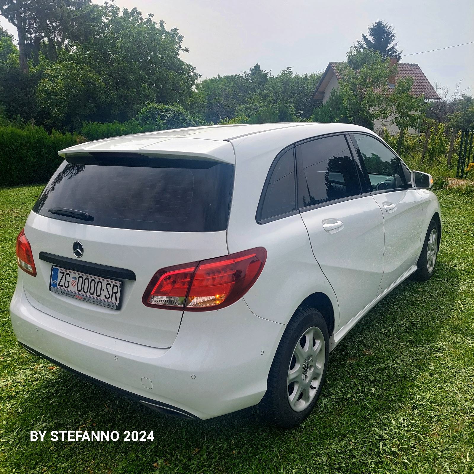 Mercedes-Benz B-klasa 220 d, fotografija 5