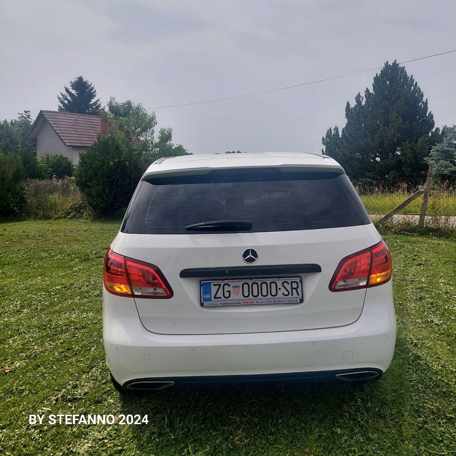 Mercedes-Benz B-klasa 220 d, fotografija 2