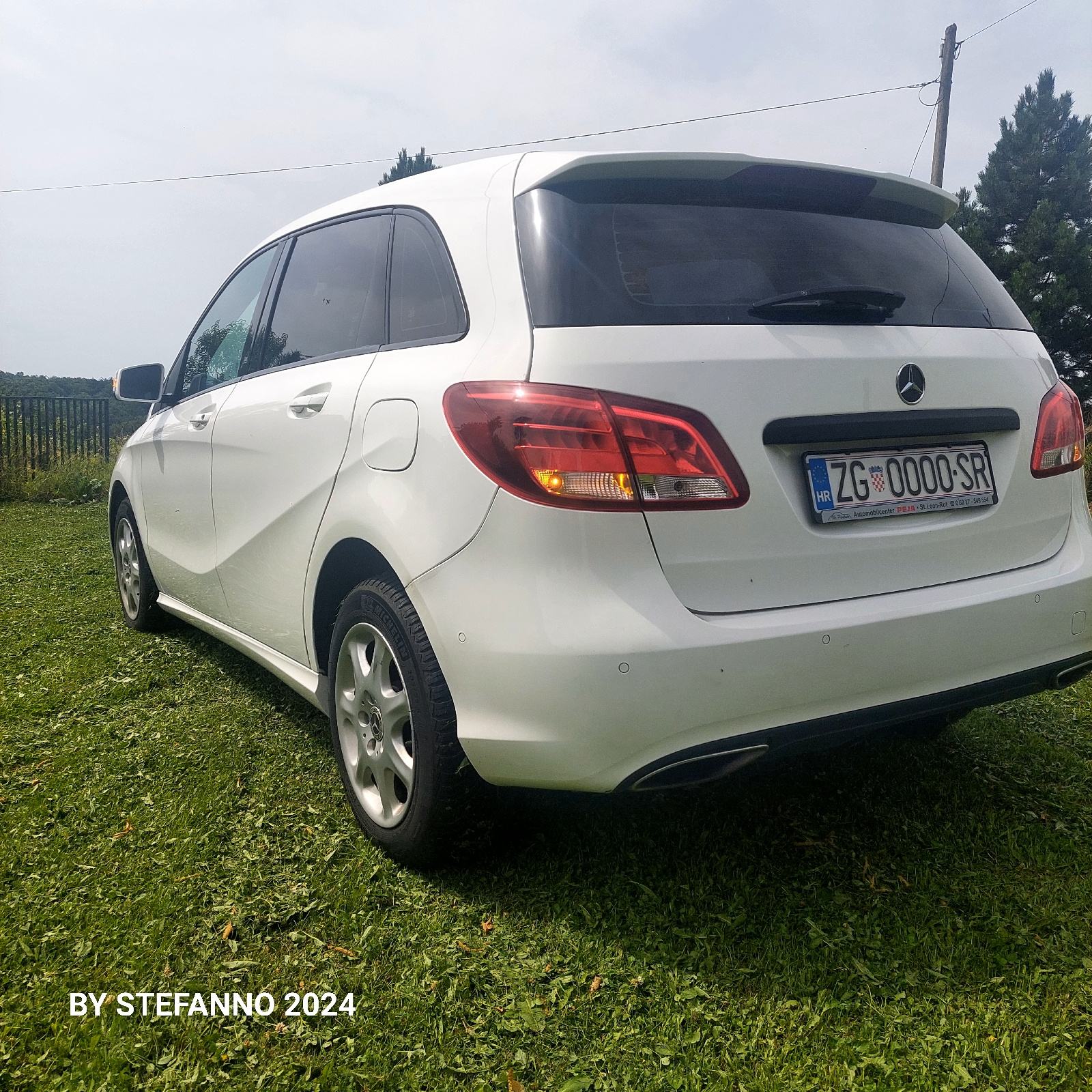 Mercedes-Benz B-klasa 220 d, fotografija 6