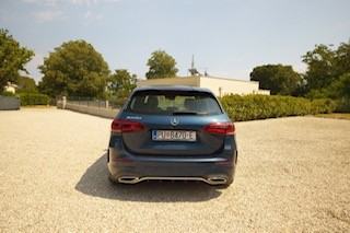 Mercedes-Benz B-klasa 220 d, fotografija 10