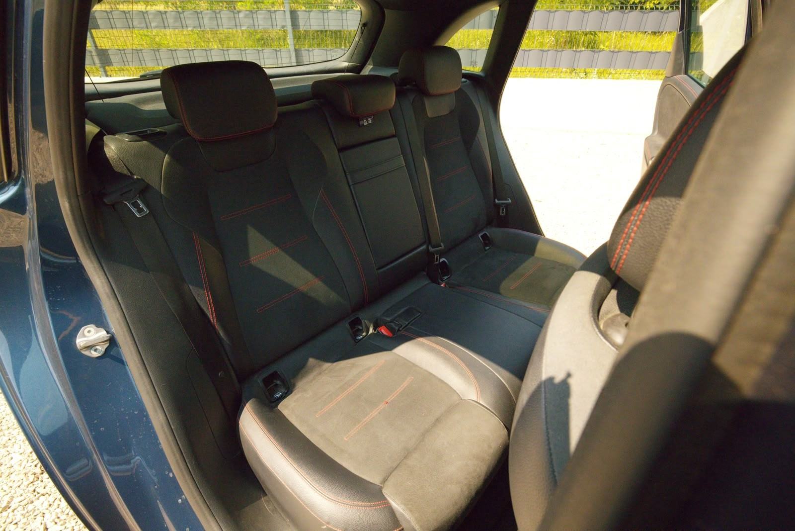 Mercedes-Benz B-klasa 220 d, fotografija 11