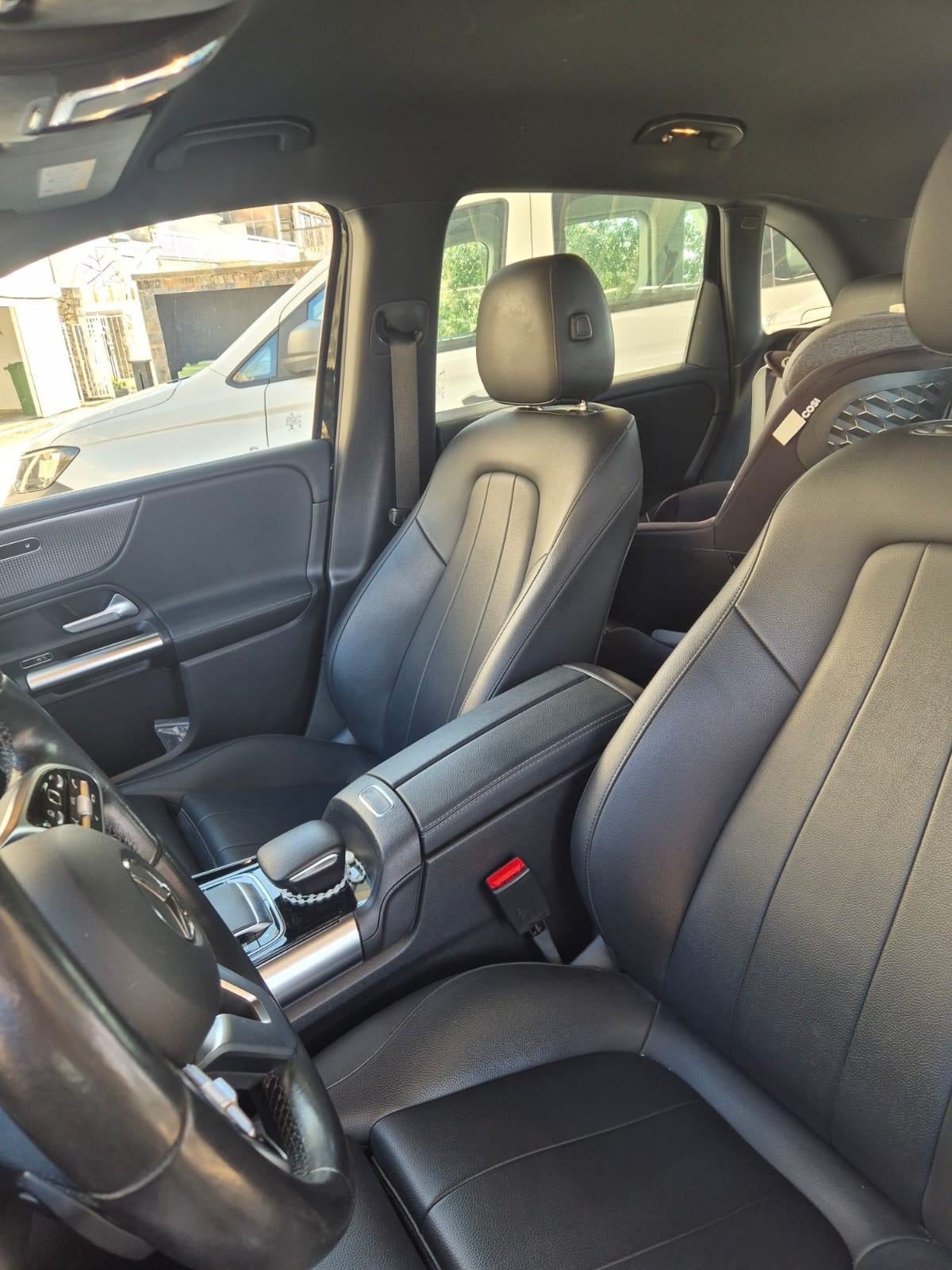 Mercedes-Benz B220 4matic, fotografija 11
