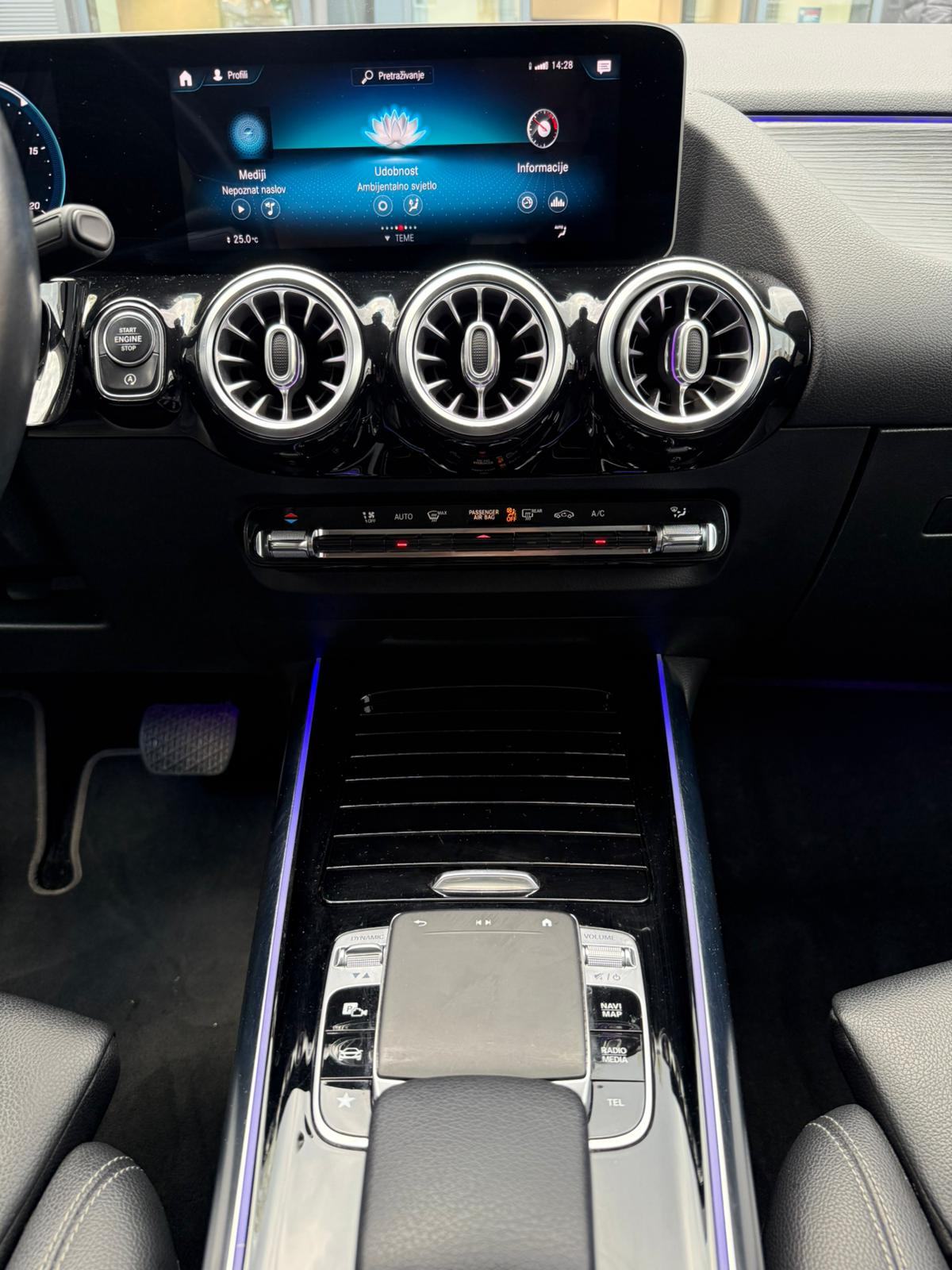 Mercedes-Benz B-klasa 220d AUTOMATIK, fotografija 12