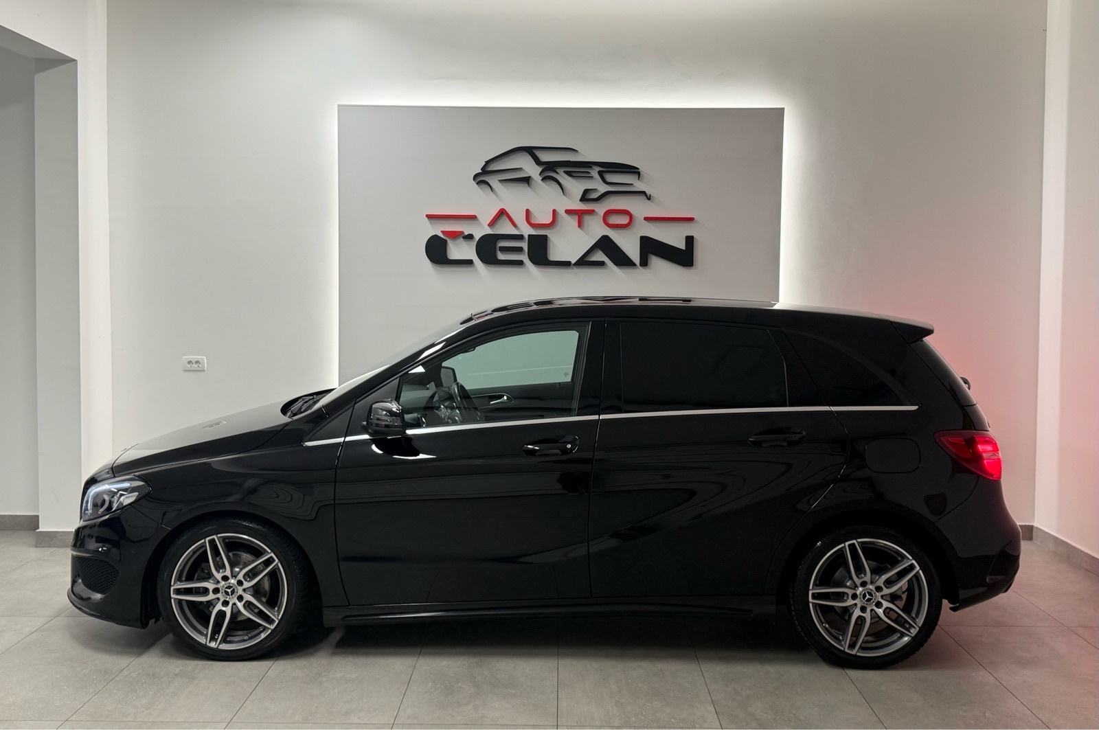 Mercedes-Benz B-klasa /////Amg Mod.2019⭐️Jamstvo⭐️Xenon~Keyless~Alu18~, fotografija 15