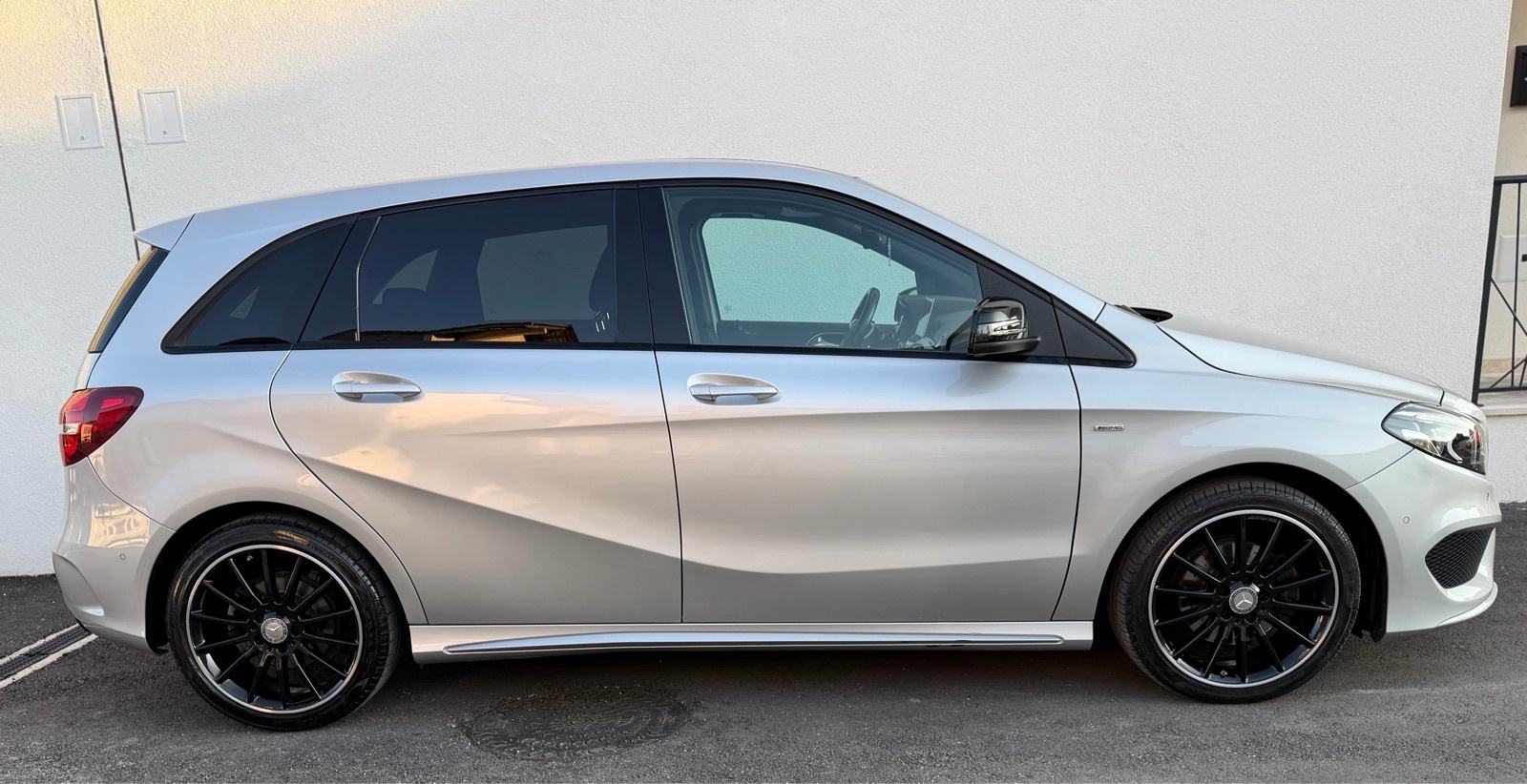 MERCEDES- BENZ B KLASA 200 CDI AUTOMATIK/AMG/PANORAMA/SERVISNA, fotografija 7