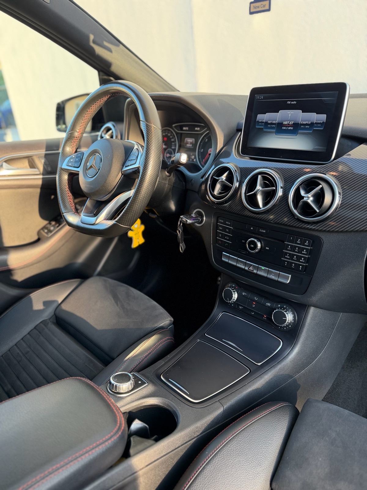 MERCEDES- BENZ B KLASA 200 CDI AUTOMATIK/AMG/PANORAMA/SERVISNA, fotografija 20