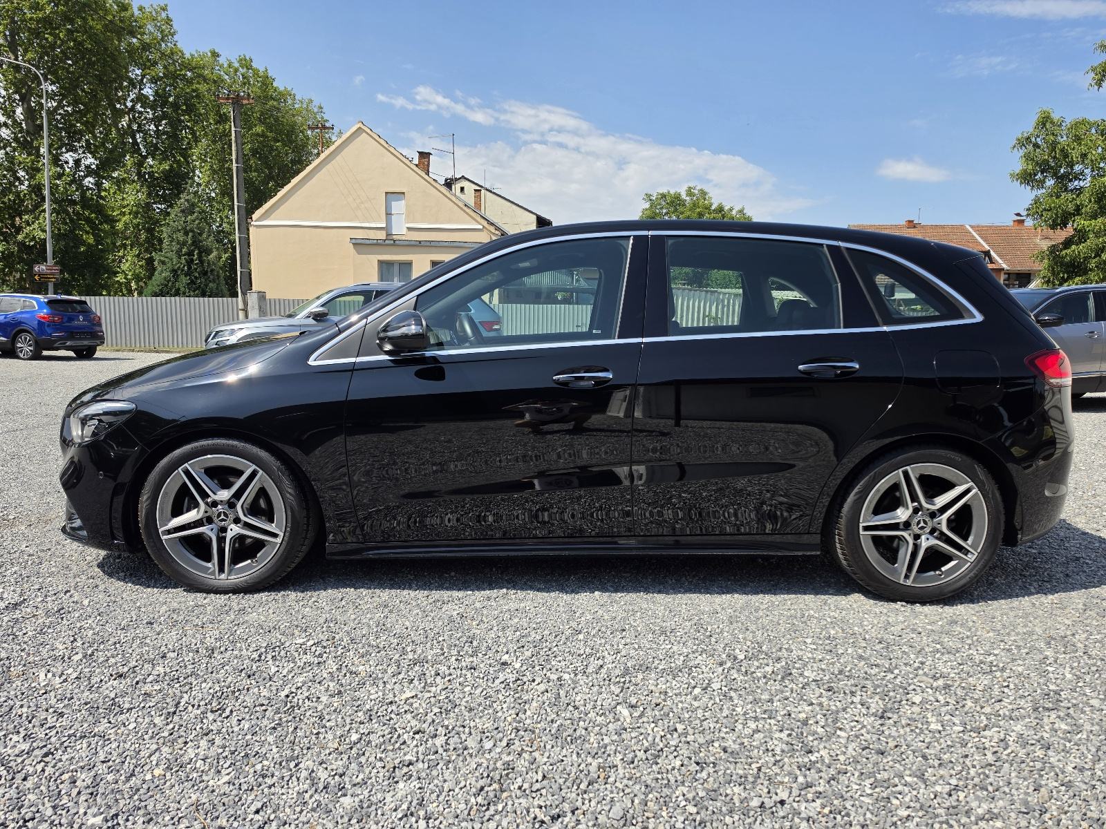 Mercedes-Benz B-klasa B 200 D 45TKM,SERV.,NAVI.,LED,ALU.,KAM,VIRT, AMG, pogled izvana - slika 2