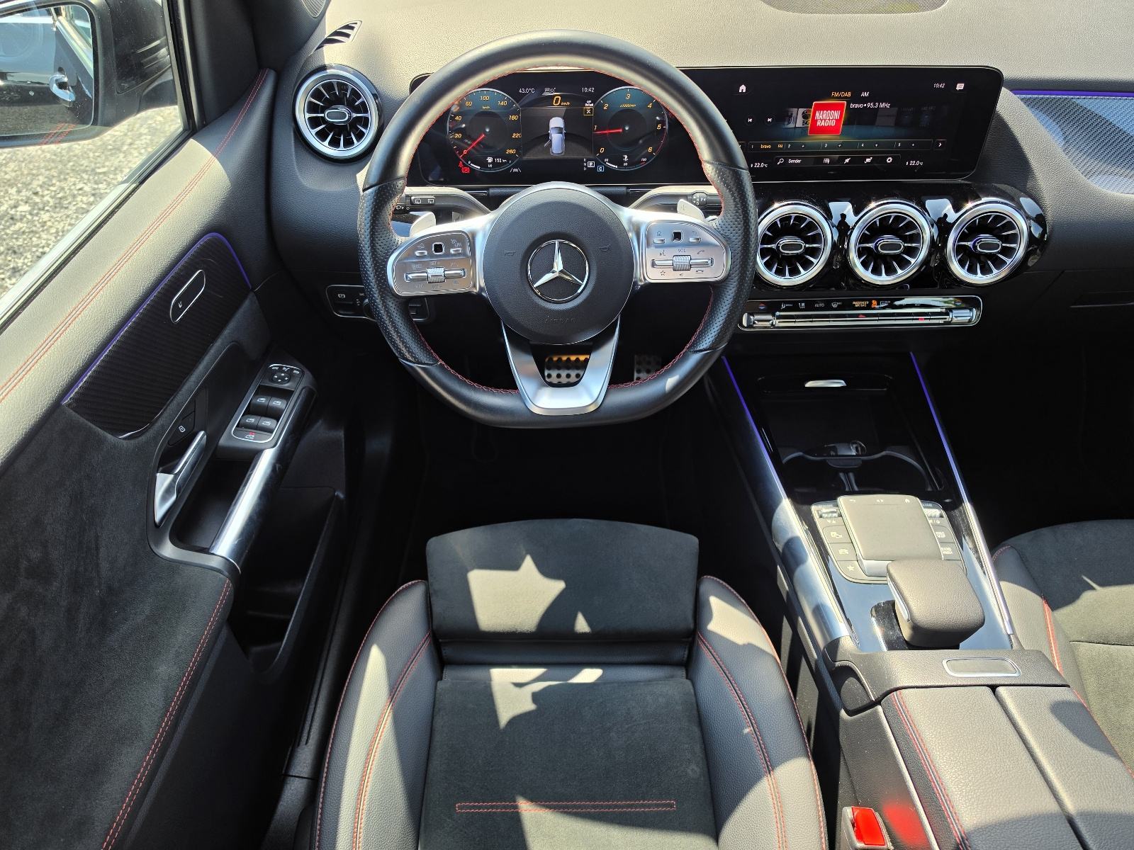 Mercedes-Benz B-klasa B 200 D 45TKM,SERV.,NAVI.,LED,ALU.,KAM,VIRT, AMG, fotografija 9