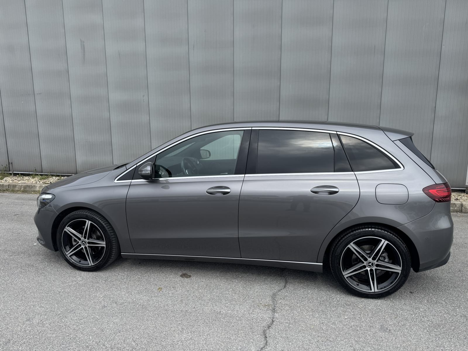 Mercedes-Benz B-klasa B 200 d Progresive, pogled izvana - slika 5