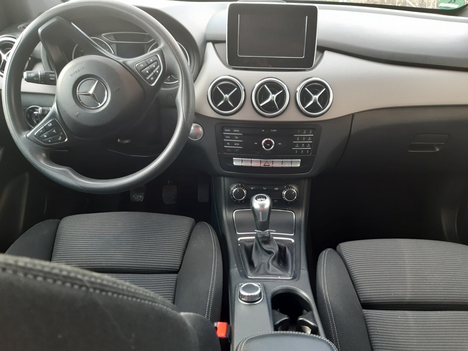 Mercedes-Benz B-klasa * 200d, fotografija 4