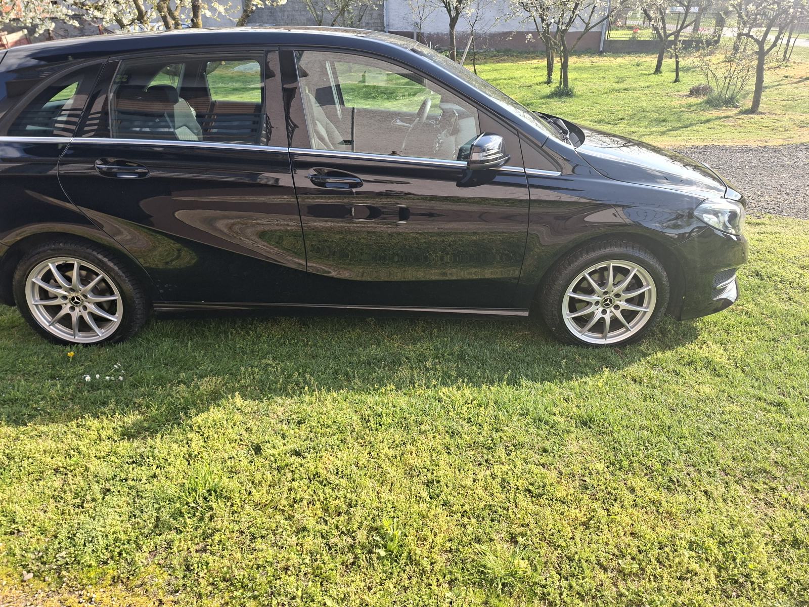 Mercedes-Benz B-klasa * 200d, fotografija 6