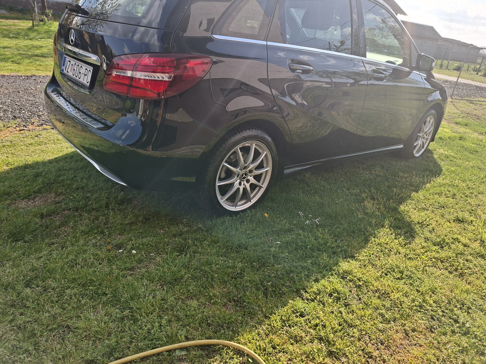 Mercedes-Benz B-klasa * 200d, fotografija 7