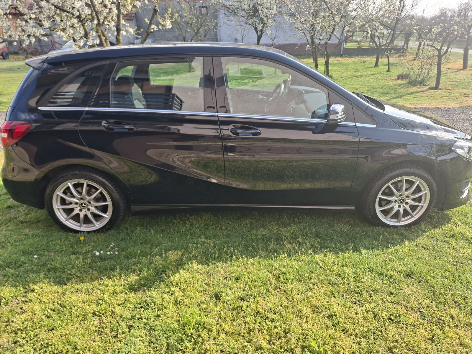 Mercedes-Benz B-klasa * 200d, fotografija 11
