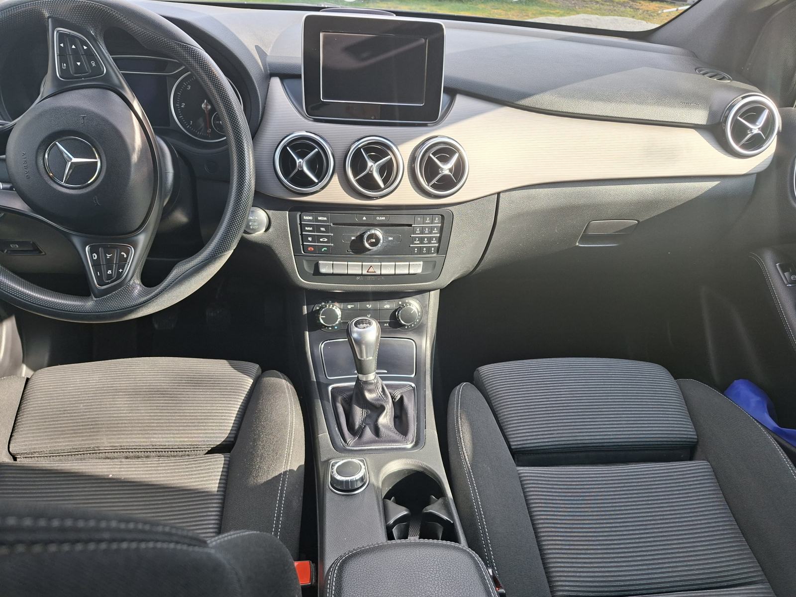 Mercedes-Benz B-klasa * 200d, fotografija 14