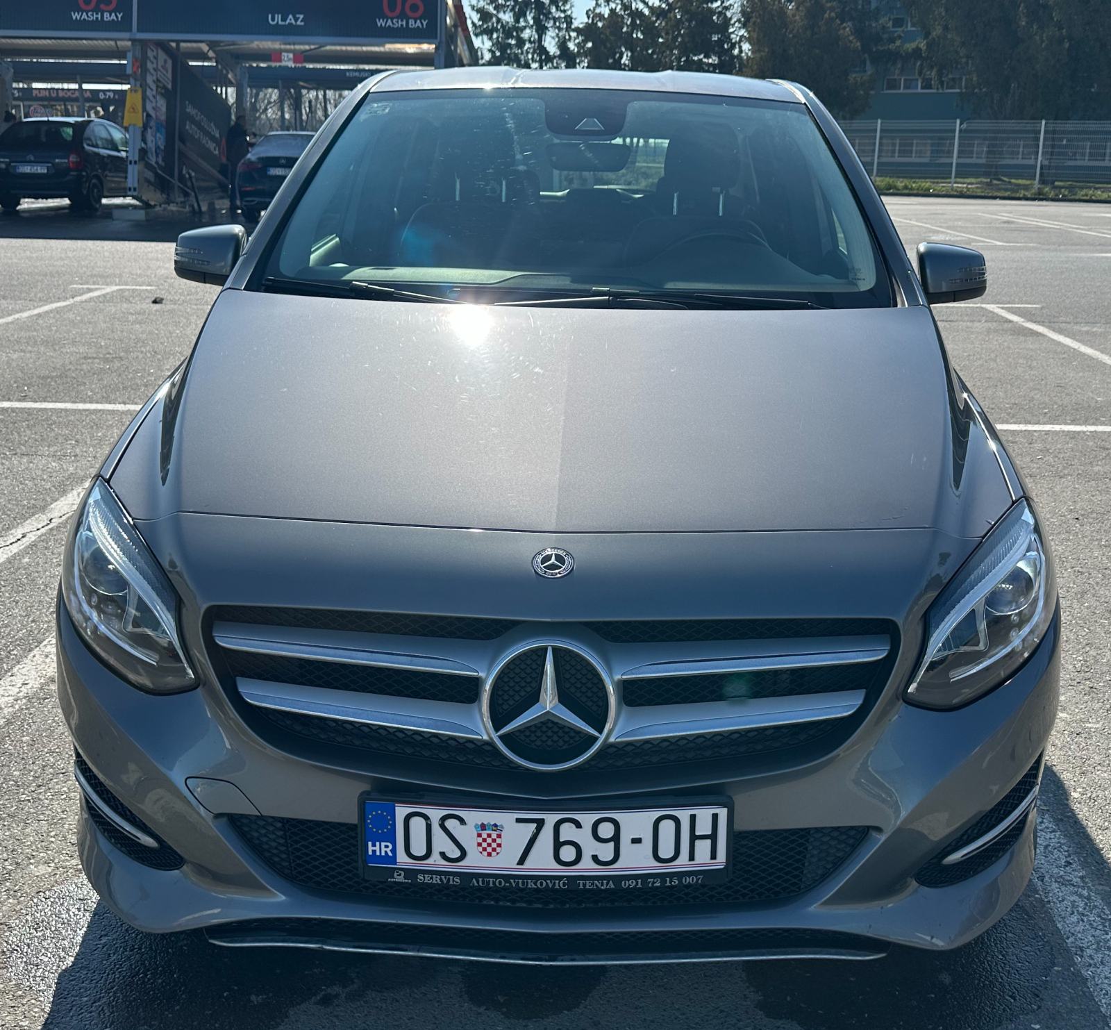 Mercedes-Benz B-klasa B180d automatik, stražnja kamera, LED svijetla, fotografija 4