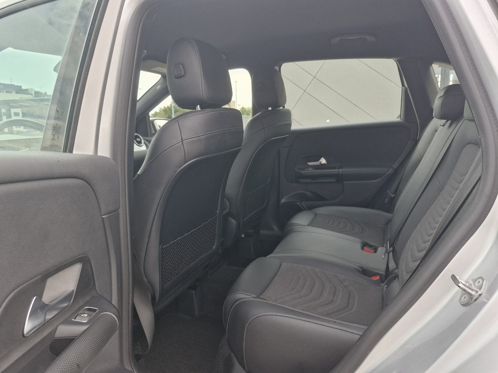 MERCEDES BENZ B180 AUTOMATIK, JAMSTVO 1.GOD, STYLE, TOP STANJE, fotografija 11