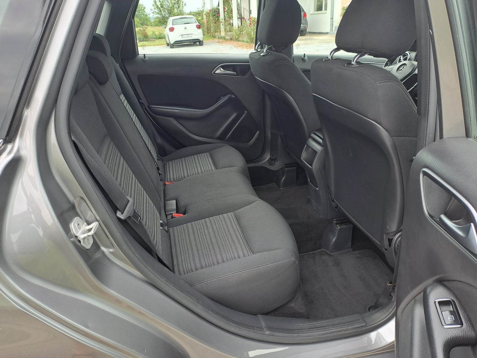 Mercedes-Benz B180 CDI-2014gd.md-NAVIGACIJA-alu.6brzin,senzori,KARTICE, fotografija 18